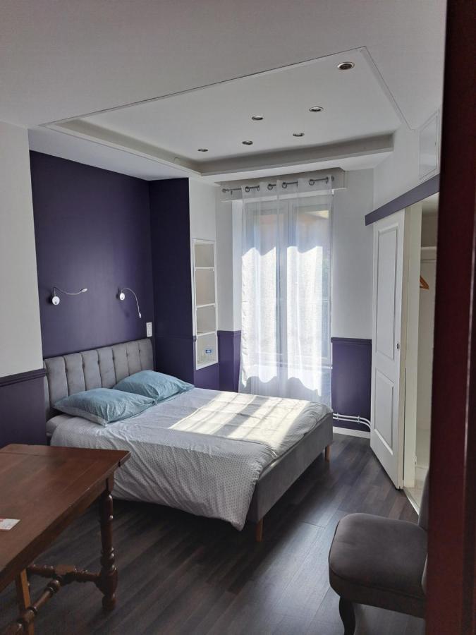 Montbéliard L'Appartement - Chambre Avec Salle De Bains Et Wc Dans Une Galerie D'Art מראה חיצוני תמונה
