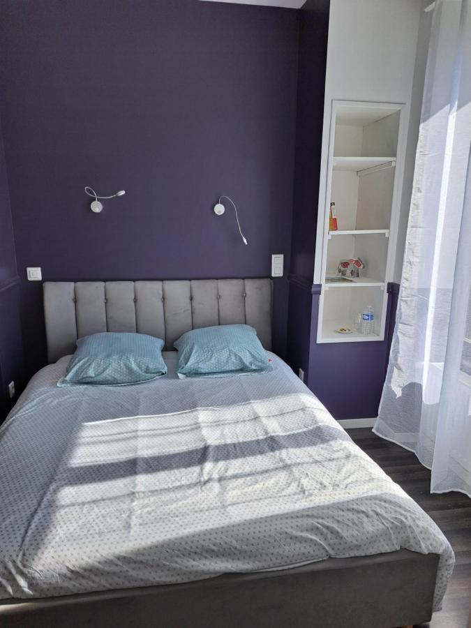 Montbéliard L'Appartement - Chambre Avec Salle De Bains Et Wc Dans Une Galerie D'Art מראה חיצוני תמונה